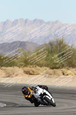 media/Nov-16-2025-Race Pace (Sun) [[8c5fa54630]]/Non Verified Riders (1st 20 Minutes)/2-Turn 10 (1010am)/